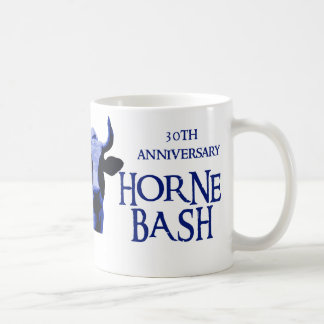 Blauer Tassen-Ochse-Braten Horne heftiger Schlag Tasse