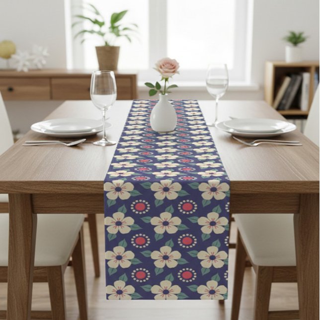 Blauer Tischläufer mit Creme-Blume (Von Creator hochgeladen)