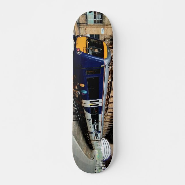 Blauer und gelber Zug Skateboard (Vorne)