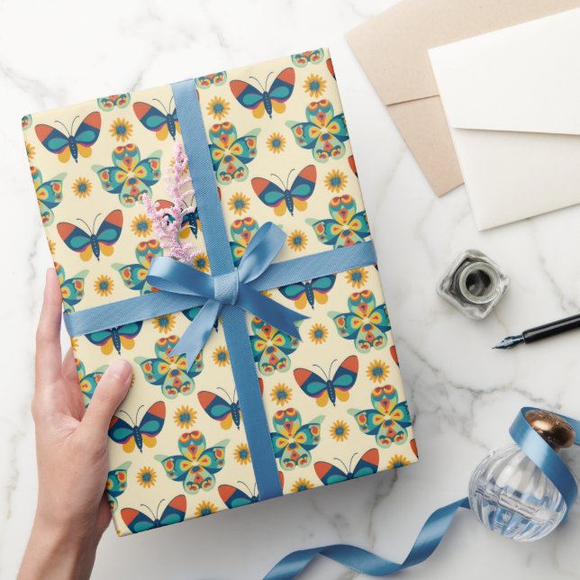 Blauer und grüner Schmetterling Geschenkpapier (Schenken)