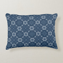Blauer und weißer Blumendesign Akzent Kissen
