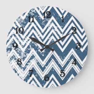 Blauer und weißer Grunge Zickzack Große Wanduhr