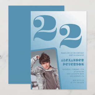 Blauer Verlauf 22. Geburtstag Einladungen Ihm Foto