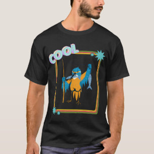 Blauer Vogel fängt Fische. T-Shirt