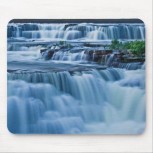 Blauer Wasserfall Mousepad