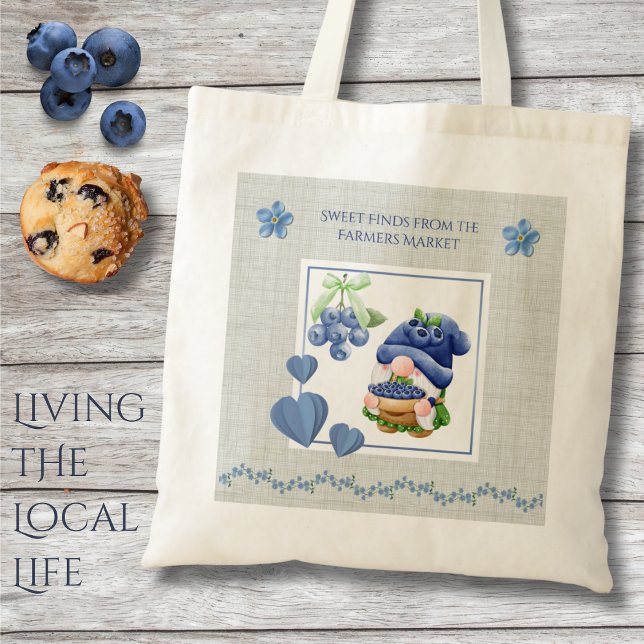 Blauer Whimsical Gnom Blaubeeren Bauernmarkt Tragetasche (Grab this charming gnome tote and make your next market haul the sweetest one yet!)