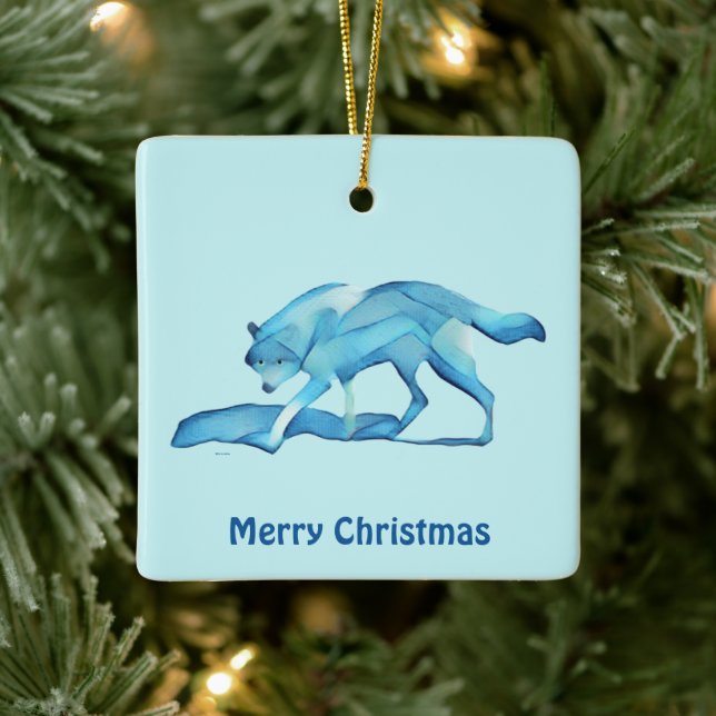 Blauer Wolf auf Schnee Keramikornament (Baum)