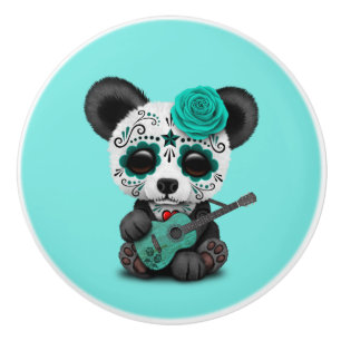 Blauer Zuckerschädel-Panda, der Gitarre spielt Keramikknauf
