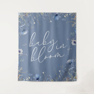 Blaues Baby in Blüte Wildblumen-Babyparty Wandteppich