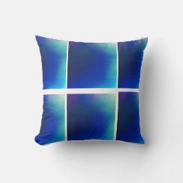 Blaues bis türkisfarbenes Kissen