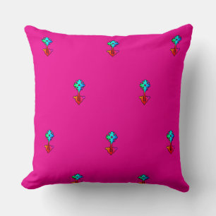 Blaues Blumen-Sofa mit knallrosa Akzenten Kissen