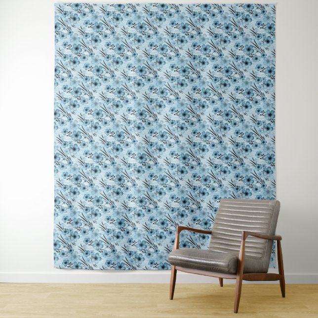 Blaues Blumenmuster auf Tigerhintergrund Wandteppich (Beispiel)