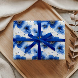 Blaues Blumenmuster mit goldenen Akzenten Geschenkpapier