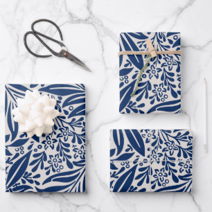 blaues Blumenmuster mit vielfältigen Blättern und Geschenkpapier Set
