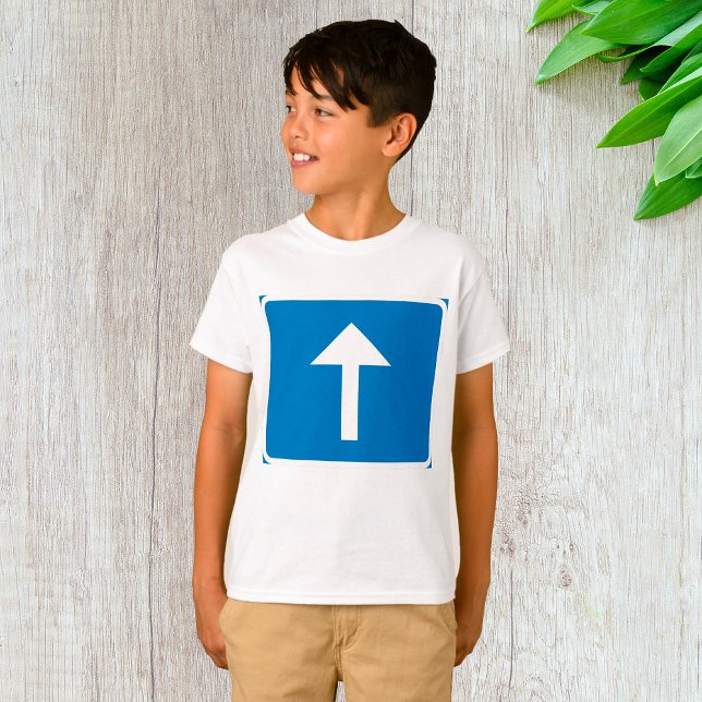 Blaues Einbahnstraßenzeichen T-Shirt (Von Creator hochgeladen)