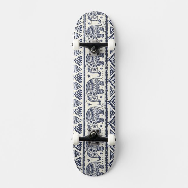 Blaues ethnisches Elefant-Muster Skateboard (Vorderseite)