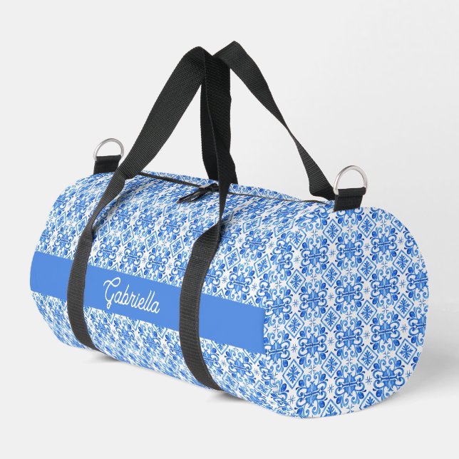 Blaues französisches Toile-Muster Name Duffle Bag (Linke Seite)