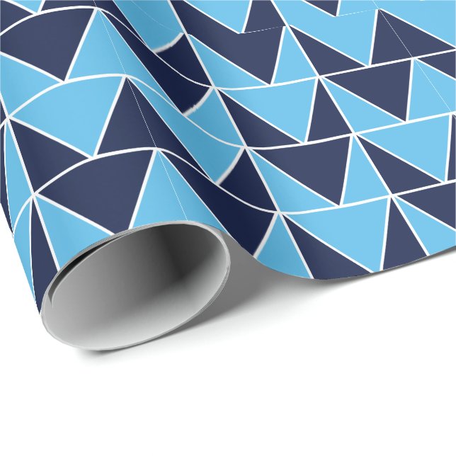 Blaues geometrisches Dreieck Geschenkpapier (Rolleneckpunkt)