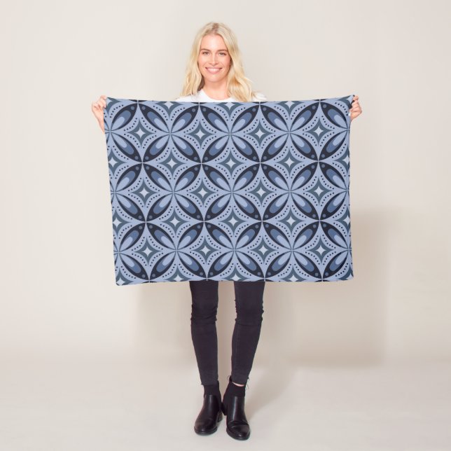 Blaues geometrisches Muster im Retro-Stil Fleecedecke (Beispiel)