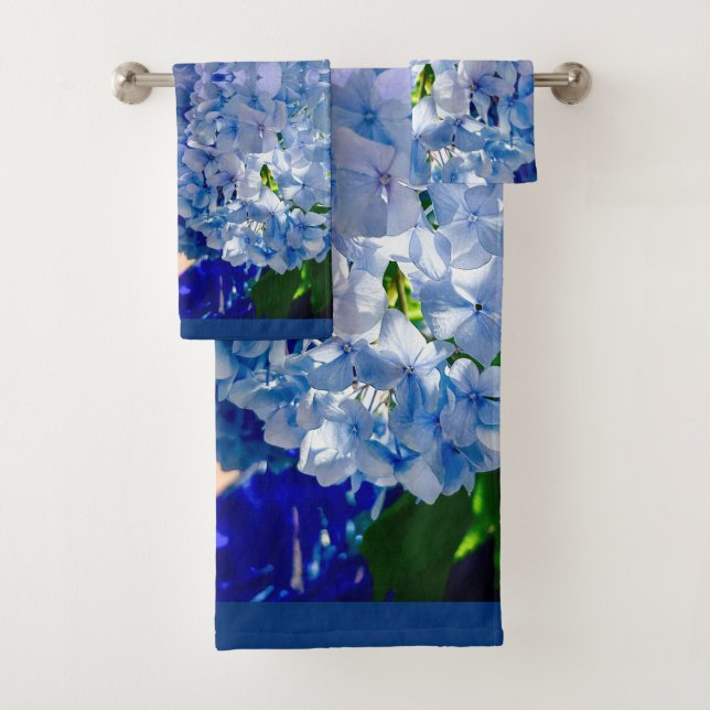Blaues Hydrangeas-Muster Badhandtuch Set (Insitu)