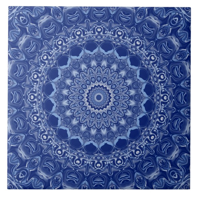Blaues Mandala Muster mit Sternexplosion Symmetrie Fliese (Vorderseite)