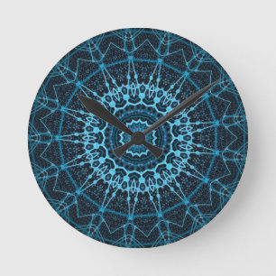 Blaues Mandala-Netz Retro Hippie Trippy Boho Chic Runde Wanduhr
