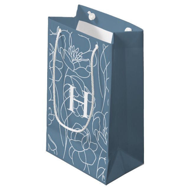 Blaues modernes Wildblumen-Monogramm Kleine Geschenktüte (Vorderseite Schrägansicht)