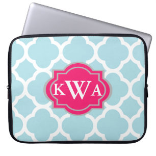 Blaues Monogramm marokkanisches Quatrefolienmuster Laptopschutzhülle