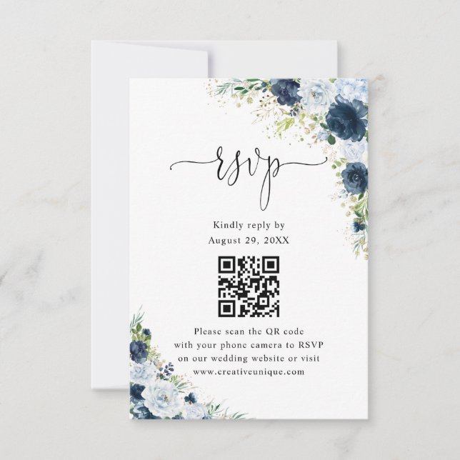 Blaues Navy-Blumen-Hochzeitswebsite QR-Code RSVP  Karte (Vorderseite)