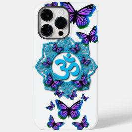 Blaues Ohr-Mandala-Design mit lila Schmetterlingen Case-Mate iPhone 14 Pro Max Hülle