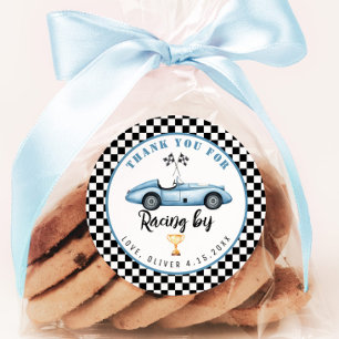Blaues Rennwagen Junge Geburtstag Danke, dass du v Runder Aufkleber