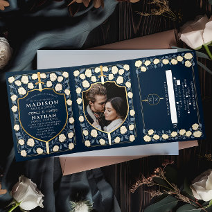 Blaues Schwert und Schild Mittelalter-Fantasy-Hoch Dreifach Gefaltete Einladung