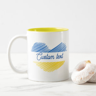 Blaues und gelbes Herz. Eigener Text. Personalisie Zweifarbige Tasse