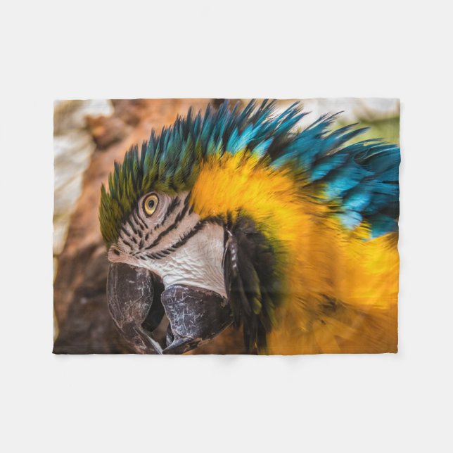 Blaues und gelbes Makaportrait Fleecedecke (Vorderseite (Horizontal))