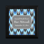 Blaues und graues Zickzack Muster-Bar Mitzvah Schmuckschachtel<br><div class="desc">Dieses Bar Mitzvah Zickzack Muster ist in Blauem und in Grauem. Es gibt den weißen,  in einem stilvollen Schriftart zu personifizieren Text.</div>