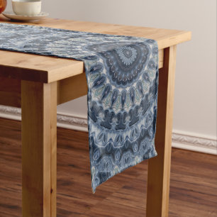 Blaues und silbernes Mandala-Musterdesign Großer Tischläufer