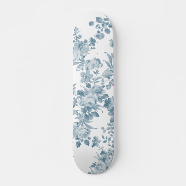 Blaues weißes böhmisches elegantes Pastellblumen Skateboard (Vorne)