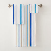 Blaues weißes goldenes Badezimmer