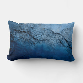 Blaugestrichene Wand Lendenkissen