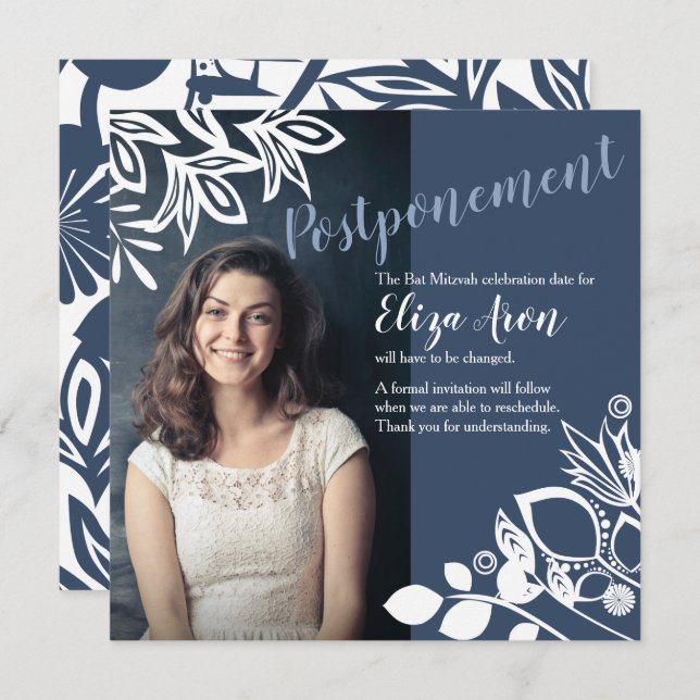 Blaugraue weiße Blume - Ankündigungskarte Karte (Vorne/Hinten)