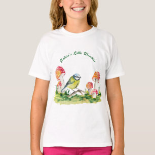 Blaumeise und Fliegenpilz auf einer Waldlichtung T-Shirt