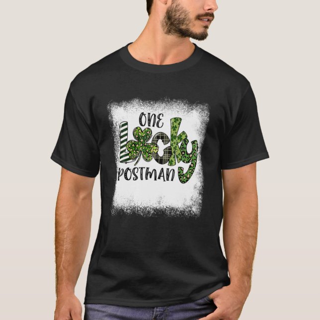 Bleached St Patricks Day Leopard One Lucky Postman T-Shirt (Vorderseite)