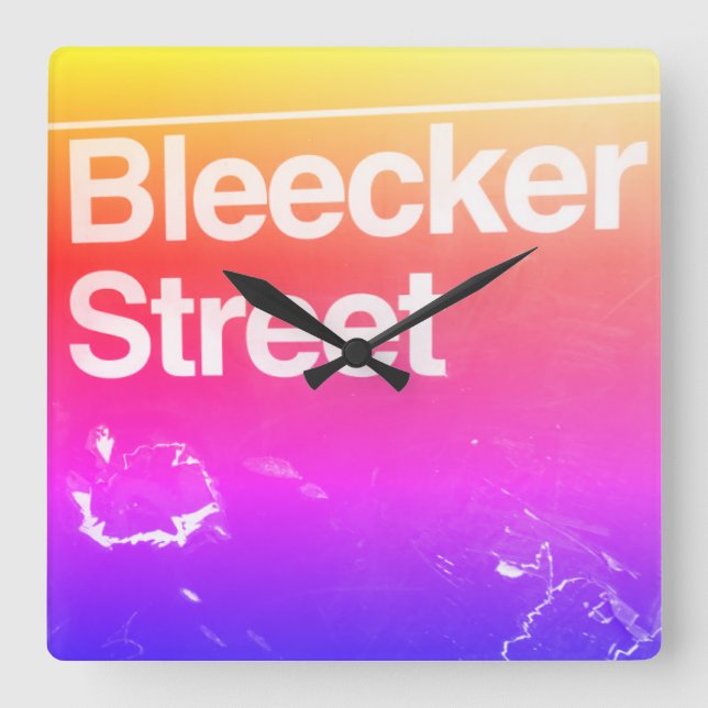 Bleecker Street, Greenwich Village, Manhattan NYC Quadratische Wanduhr (Vorderseite)