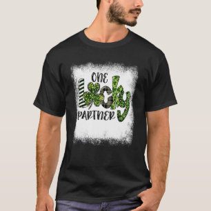 Bleiached St Patricks Day Leopard One Lucky Partne T-Shirt