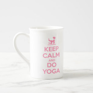 Bleib ruhig und mach Yoga Prozellantasse