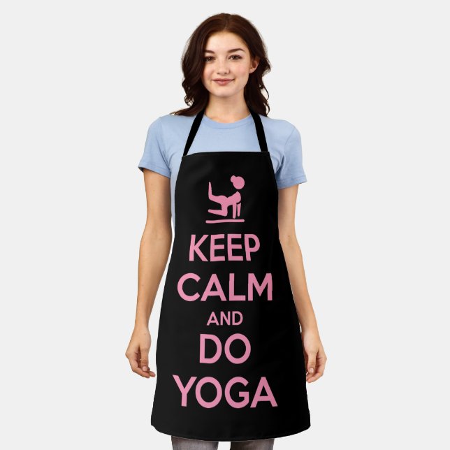 Bleib ruhig und mach Yoga Schürze (Getragen)