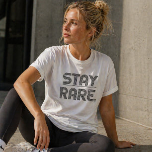 Bleib Selten Modern Line Typografie T-Shirt