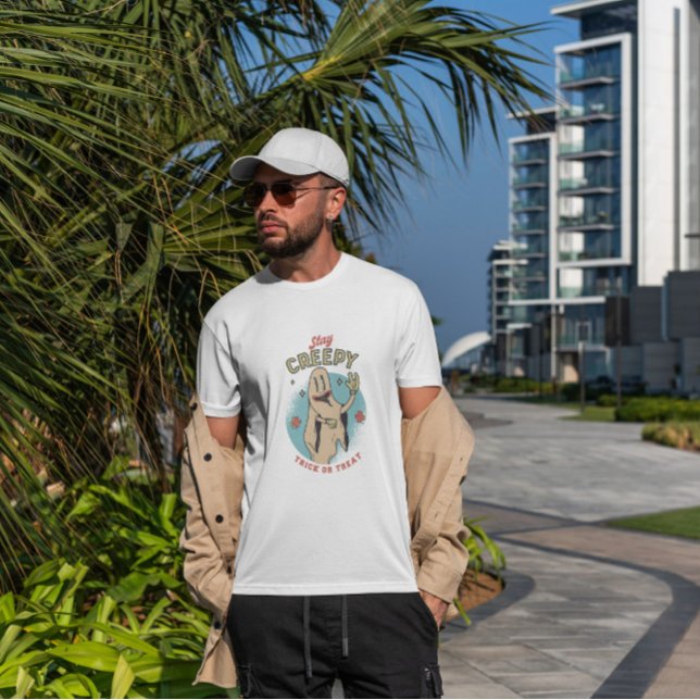 Bleibe Creepy Halloween T-Shirt (Von Creator hochgeladen)