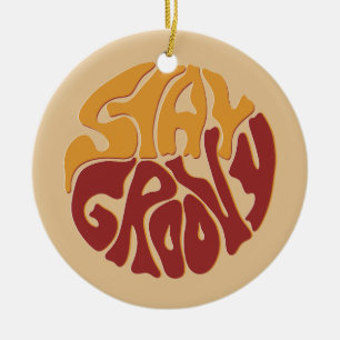 Bleibe Groovy mit einem Splash aus Rot und Gelb Keramik Ornament