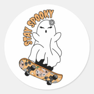 "Bleibe Spooky"-Geist auf einem Skateboard - Cool Runder Aufkleber